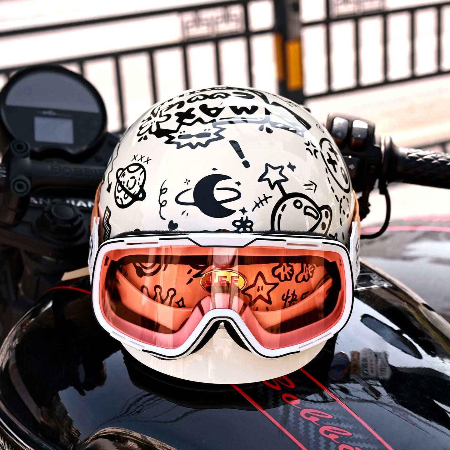 Taiwan JEF motorcycle helmet retro cruise locomotive men and women electric vehicle pedal half helmet summer 3C scoop helmet