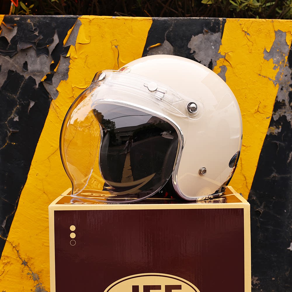 Taiwan JEF retro bubble mirror half helmet windshield windshield windproof sand anti-ultraviolet three-button universal helmet lens