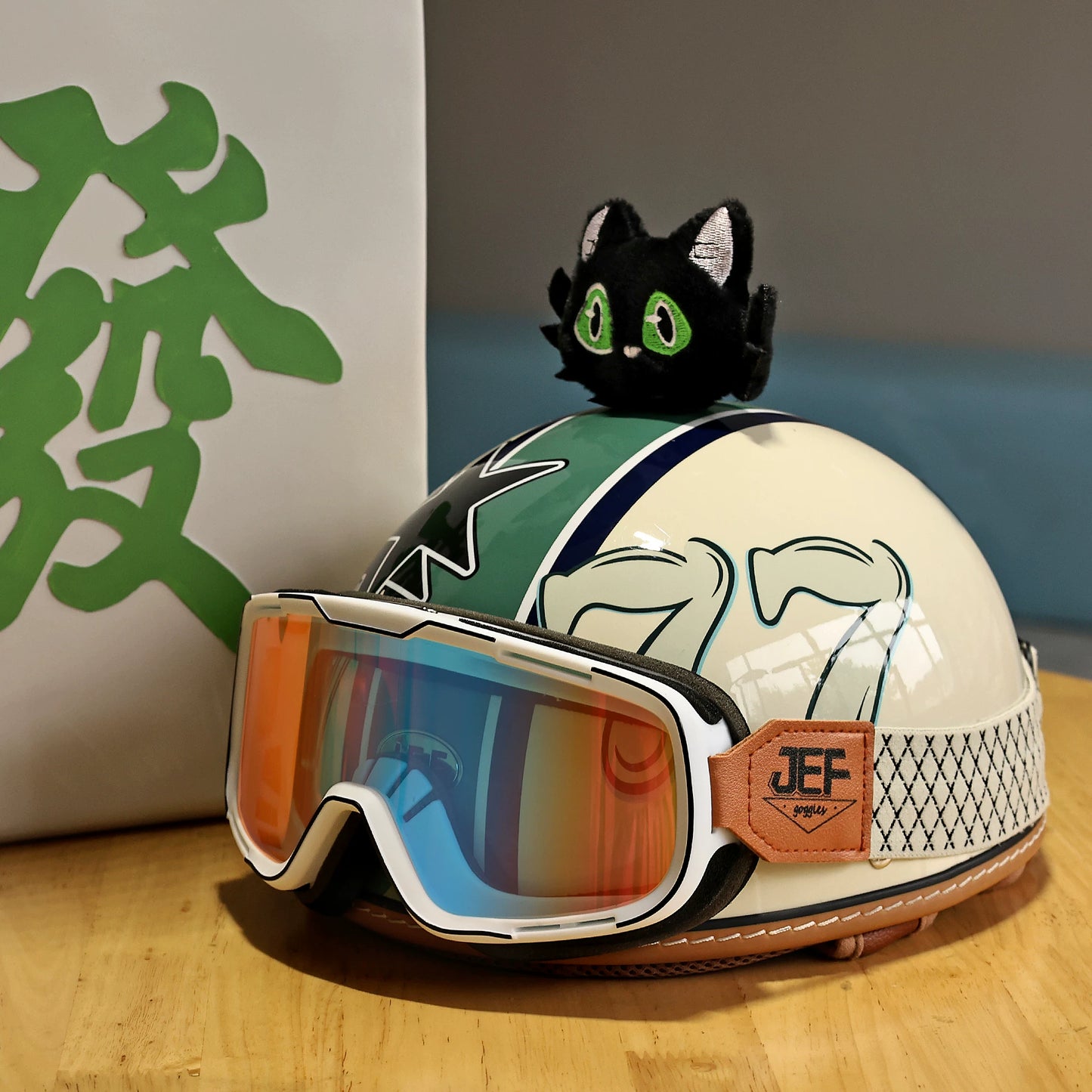 Taiwan JEF helmet retro abnormal pupil cat women's electric motorcycle half helmet men's summer skateboard cat light four seasons 3C scoop helmet