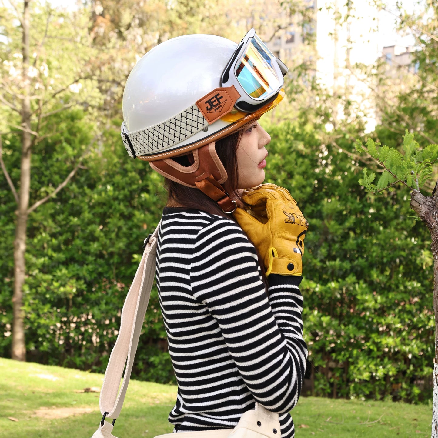 Taiwan JEF retro half helmet motorcycle scoop helmet electric lightweight 3C hard hat summer men's and women's summer breathable helmet