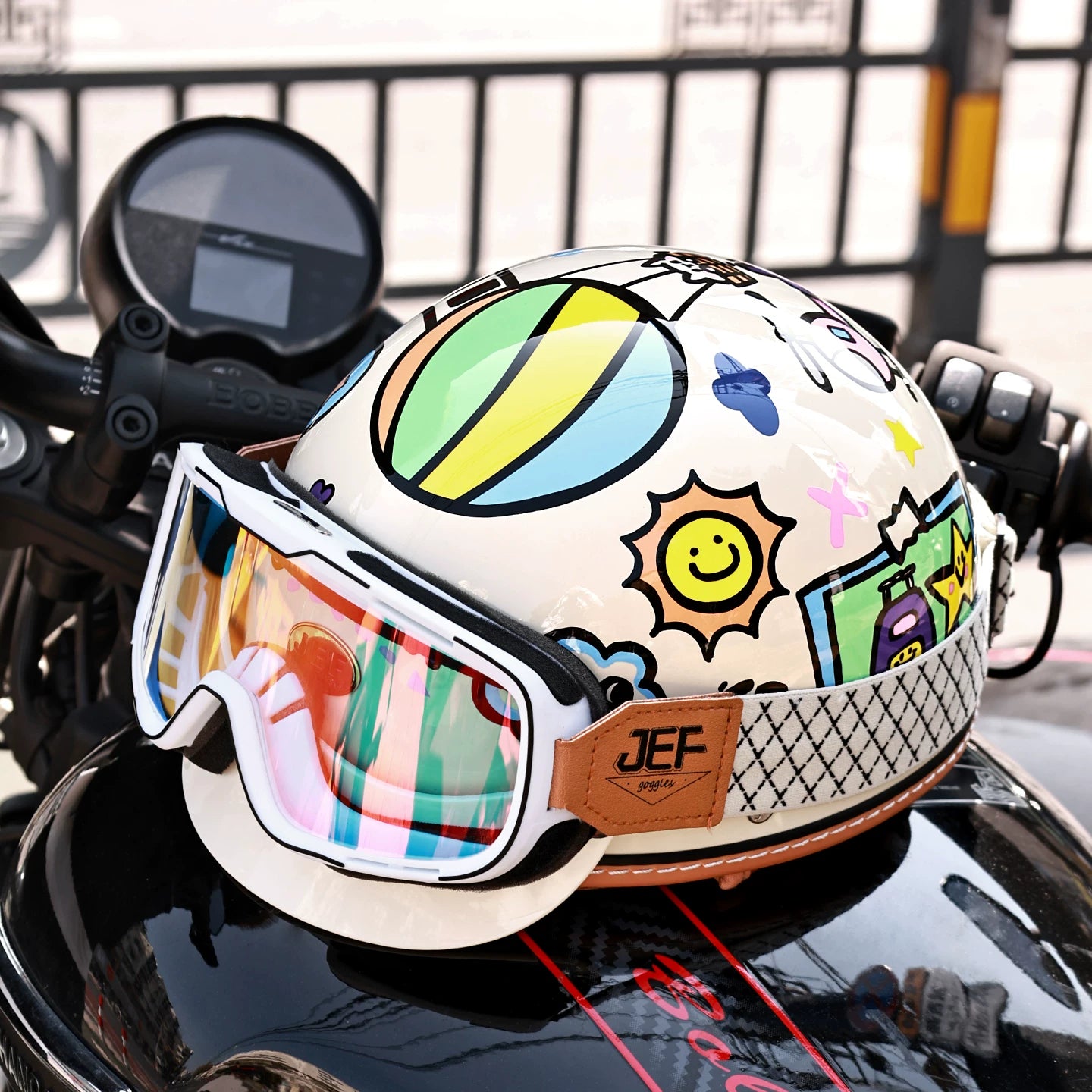 Taiwan JEF retro half helmet motorcycle locomotive men and women with the same summer scoop helmet electric cool lining light helmet 3C