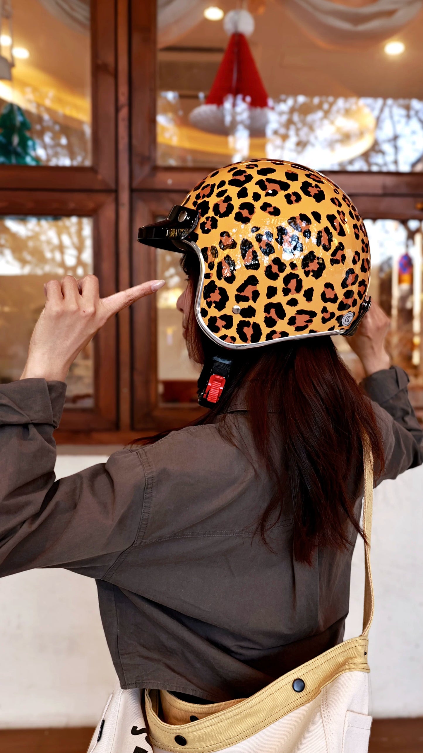 Taiwan JEF retro leopard print helmet women's locomotive 3/4 helmet men's motorcycle personality cool pedal three-quarter helmet